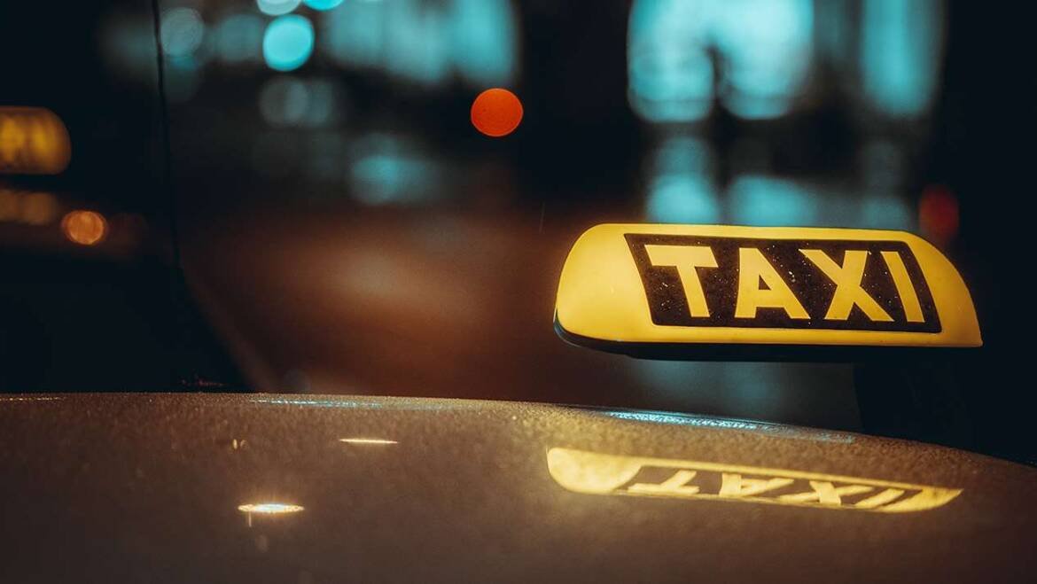 Convenient Makkah to Madinah Taxi Services: A Pilgrim’s Guide